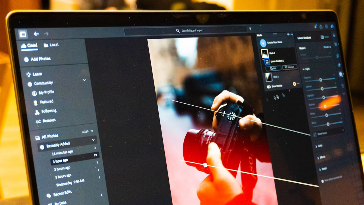 Adobe, Photoshop’u AI Çizim ve Işık Araçlarıyla Yeniden Şekillendiriyor