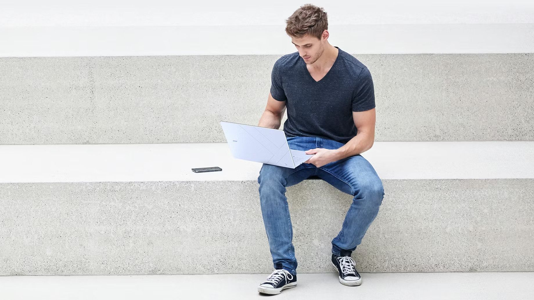 Acer Swift Blade 14, küresel ölçekte en hafif laptop olarak tanıtıldı; Vero 16 ise tamir dostu tasarımıyla öne çıkıyor