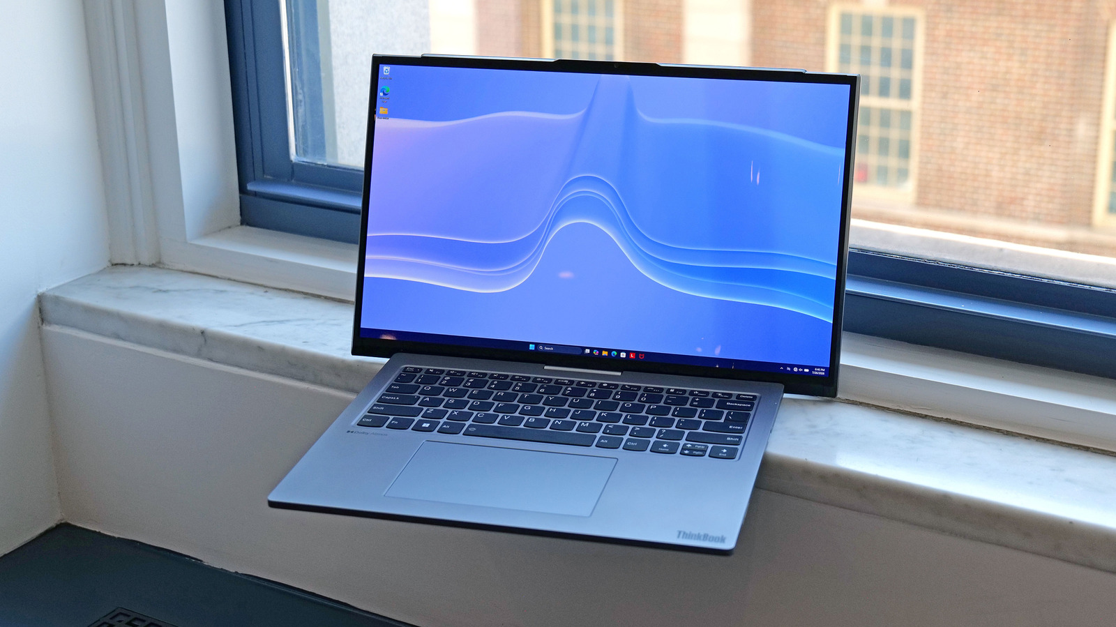 Lenovo’nun Genişletilebilir Ekranlı Laptop Projesi “Project Swan”, Gerçek Kullanıma Hazır Gibi Görünüyor