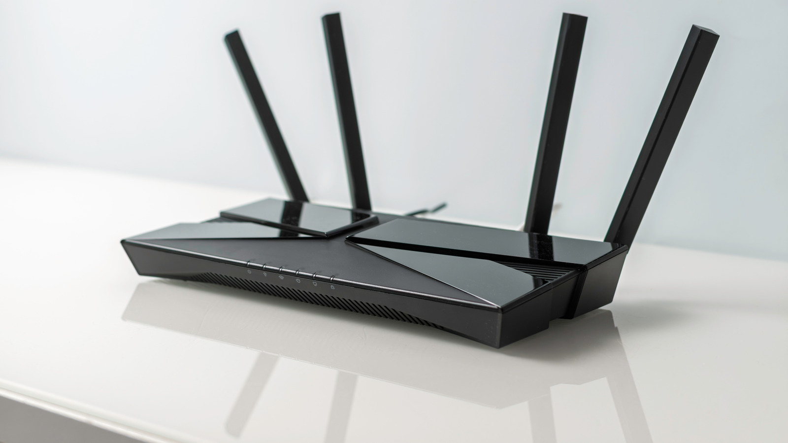 Dual‑Band ve Tri‑Band Yönlendiriciler Arasındaki Farklar ve Hangisi Size Uygun?