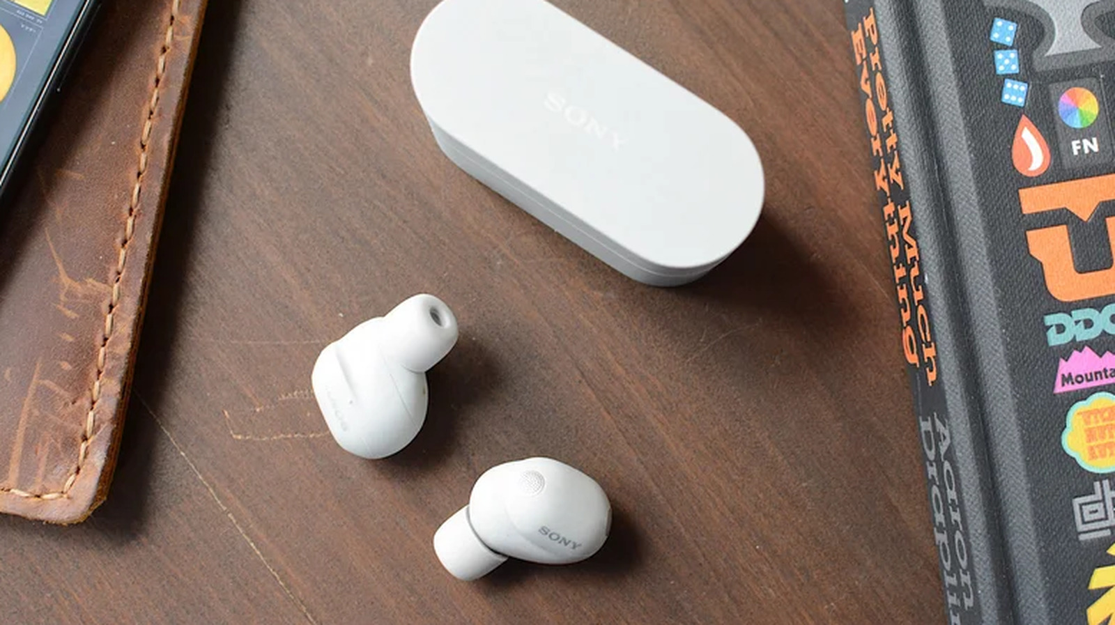 Sony WF-1000XM6 ve WF-1000XM5: Kalitede 10 Kat Fark, 50 Dolar Fiyat Ayrımı