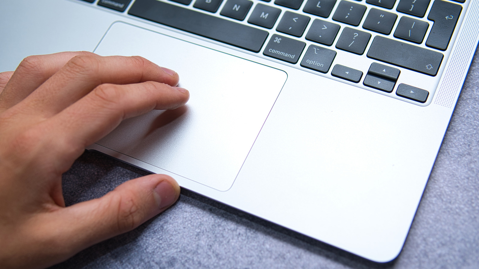 MacBook’ta İkincil Tıklama (Sağ Tık) Nasıl Yapılır?