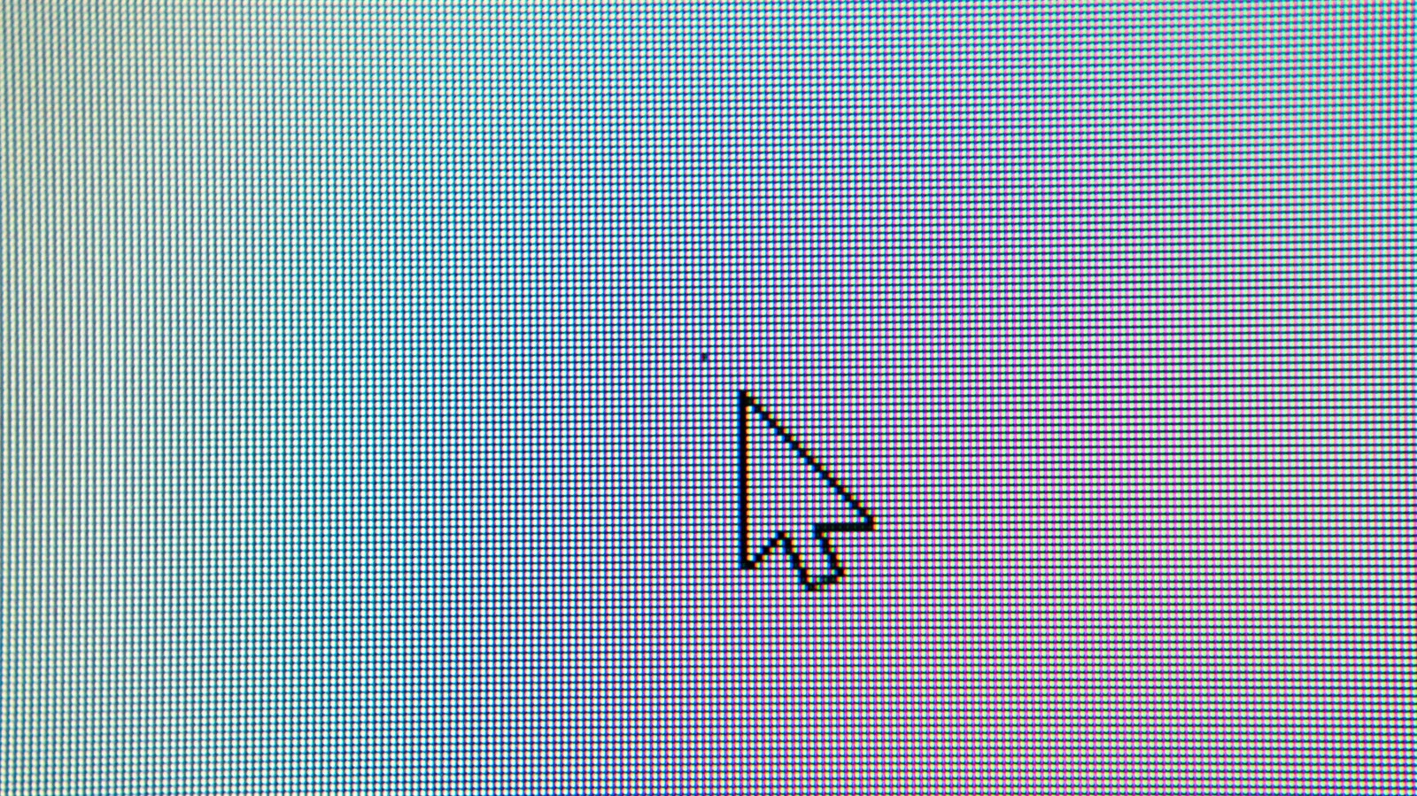 Stuck pixel ışıklı, dead pixel karanlık; onarılabilirlikleri farklıdır