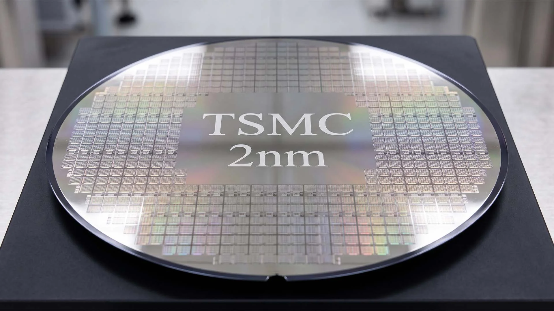 TSMC, 2027 ikinci yarıya kadar 2‑nanometre kapasitesini 110 000 wafer/ay seviyesine çıkarıyor