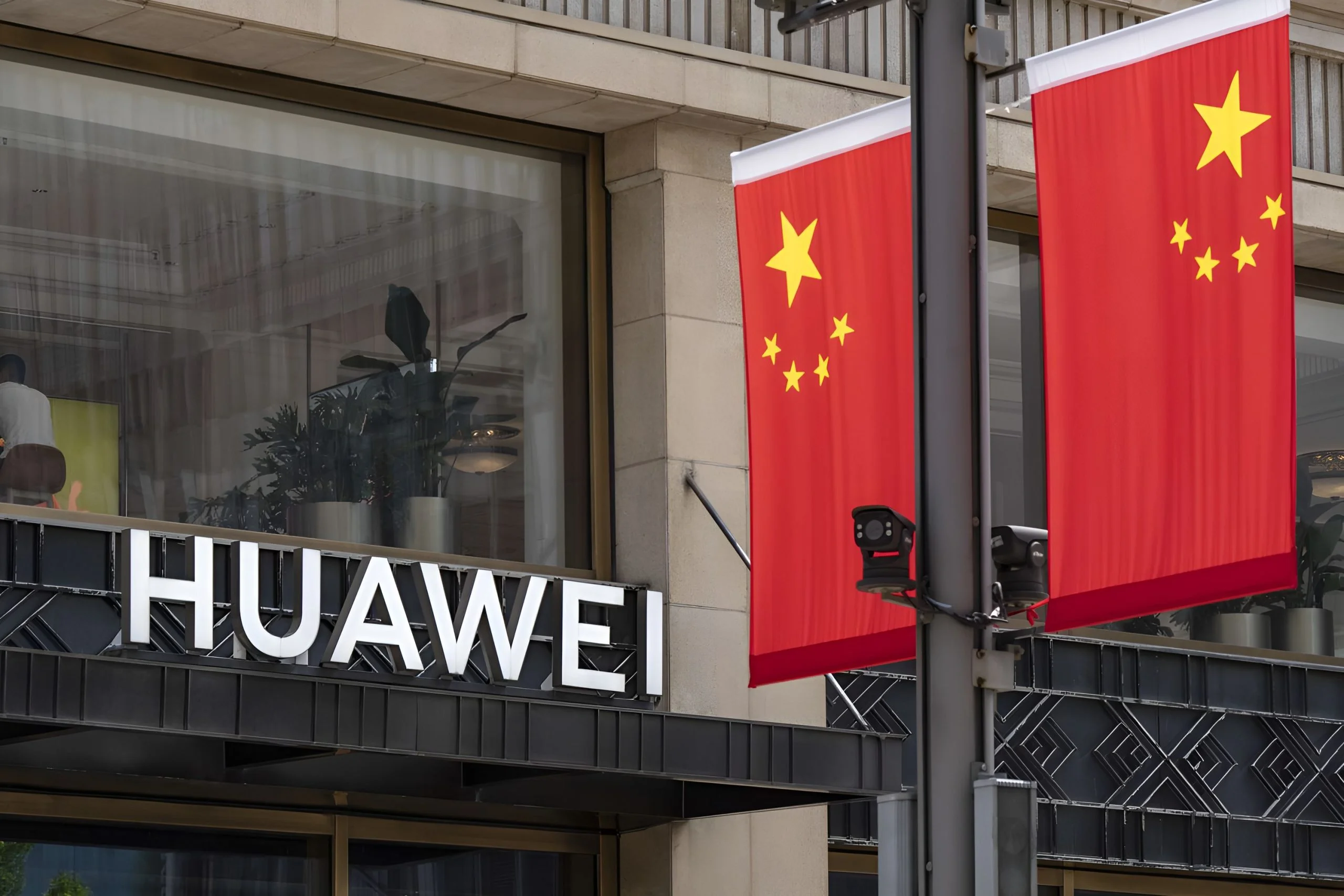 Huawei CEO'su Ren Zhengfei'nin kaçışıyla ilgili söylentiler Çin sosyal medyasında yayılıyor