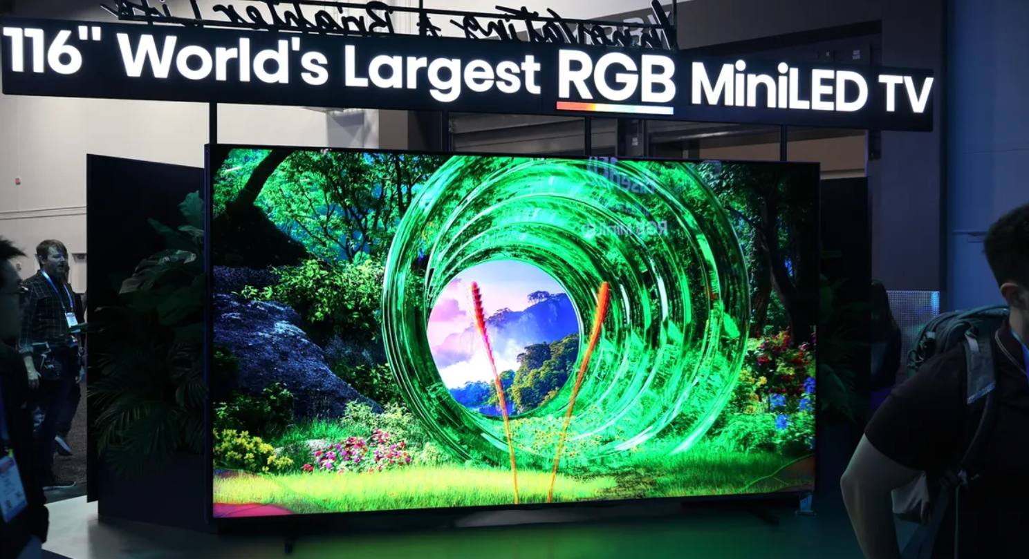 Hisense 116UXS İncelemesi: Dünyanın İlk 4 Renkli RGB MiniLED TV'si
